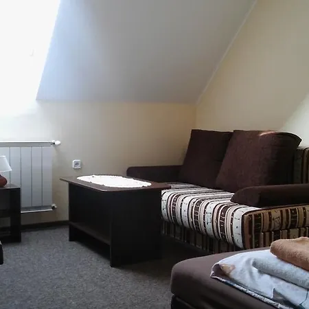 Πανσιόν U Nas