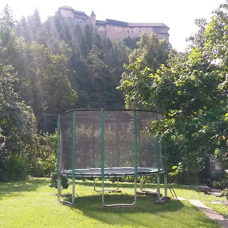 بيت ضيافة U Nas